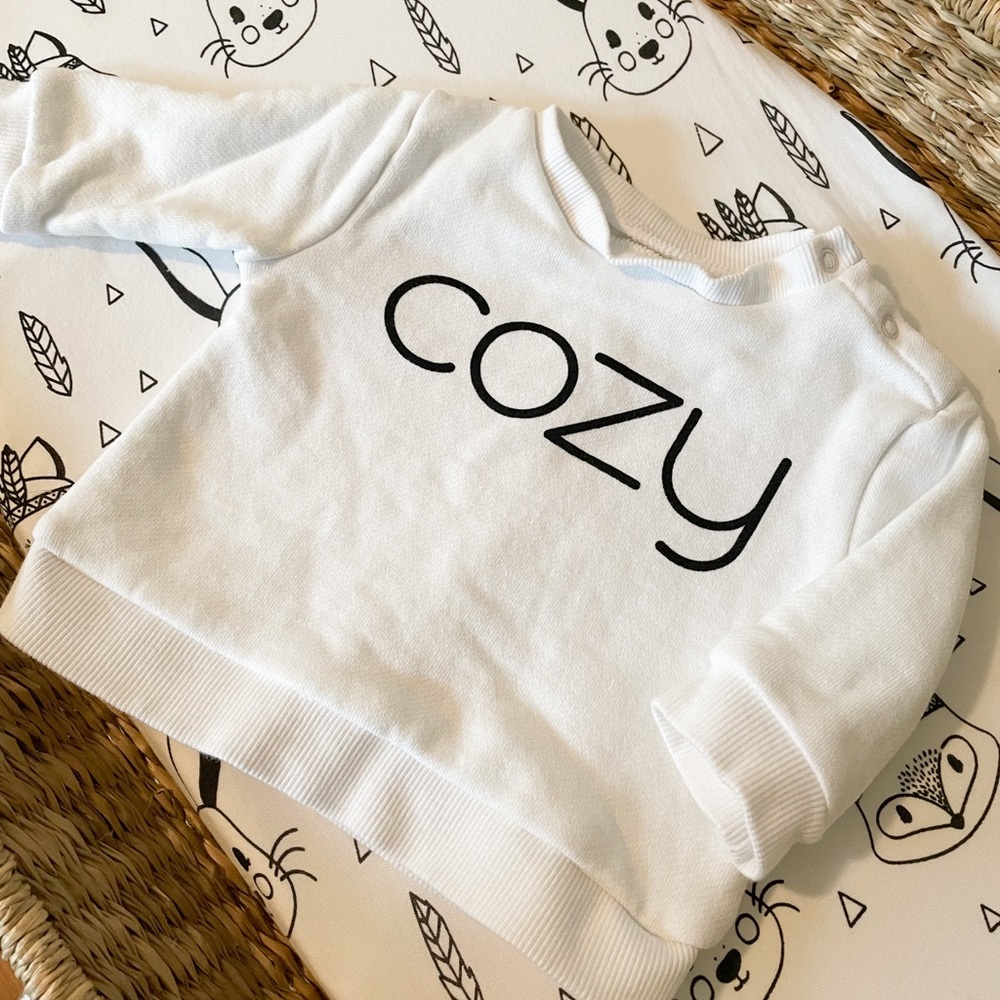 NEW SWEATSHIRT